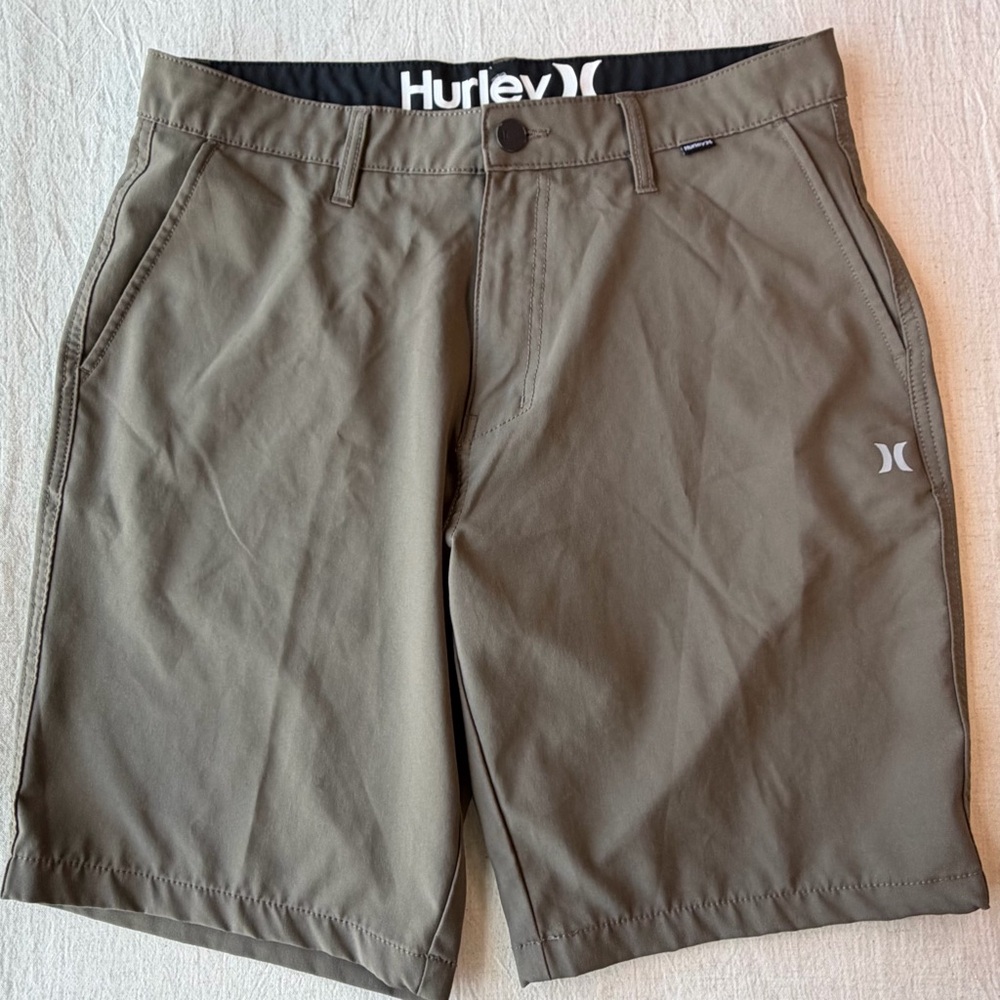 Hurley Men's Olive Green Hybrid Shorts size 32